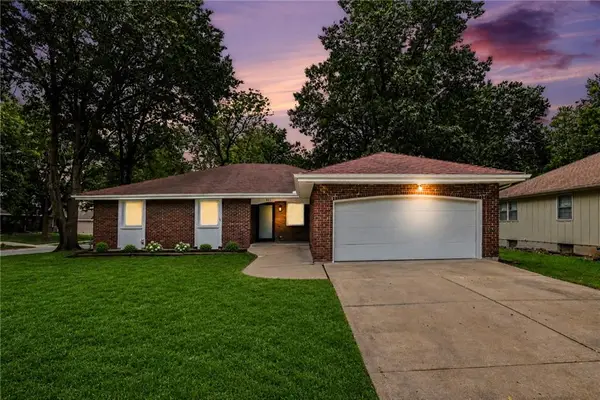 821 Cedar Street, Lee's Summit, MO 64086
