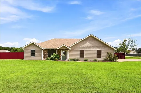 389 SE 971 Road, Knob Noster, MO 65336