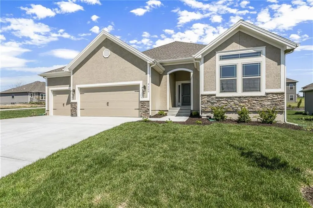 3315 NW 93rd Street, Kansas City, MO 64154 - #1