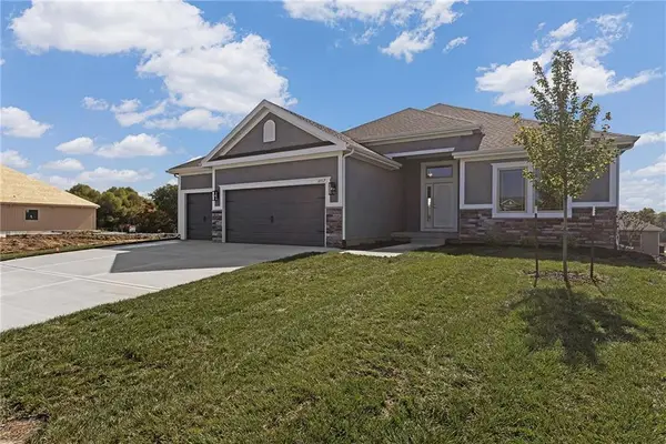 3319 NW 93rd Street, Kansas City, MO 64154