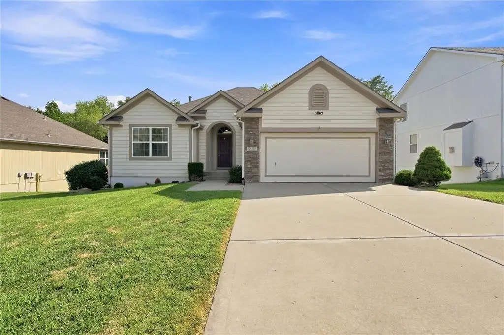 4501 NE 85th Street, Kansas City, MO 64156 - #1