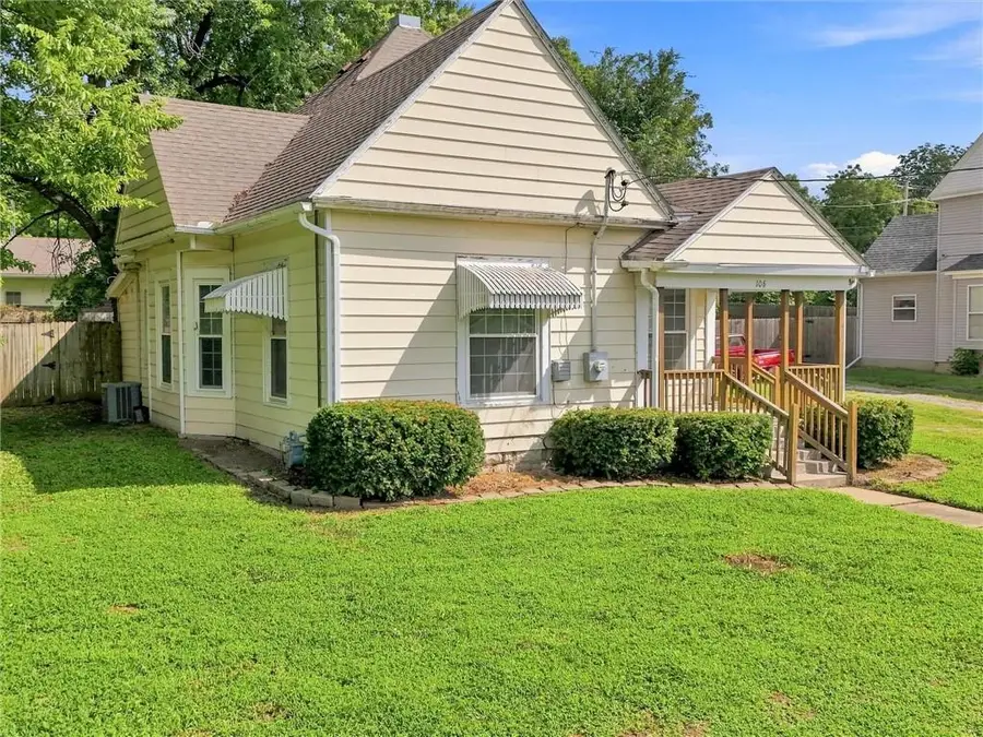 106 Grandview Street, Richmond, MO 64085 - #3