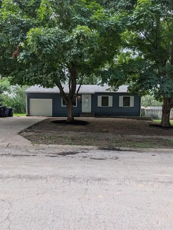 8613 E 92nd Terrace, Kansas City, MO 64138 - #3