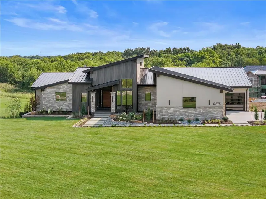 17375 Galloway Drive, Stilwell, KS 66085 - #2