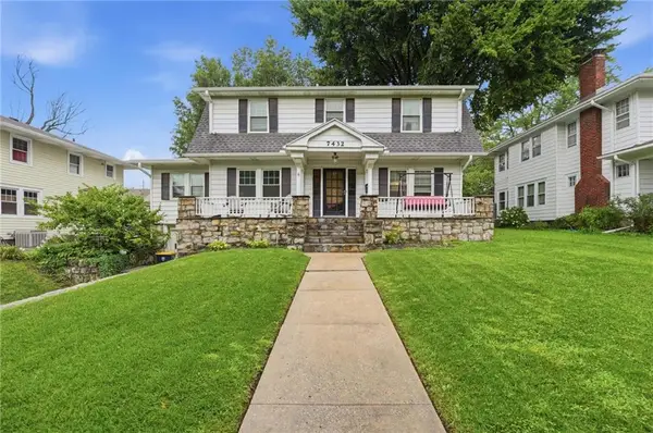 7432 Jarboe Street, Kansas City, MO 64114