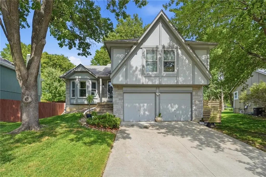 1004 N Keeler Street, Olathe, KS 66061 - #1