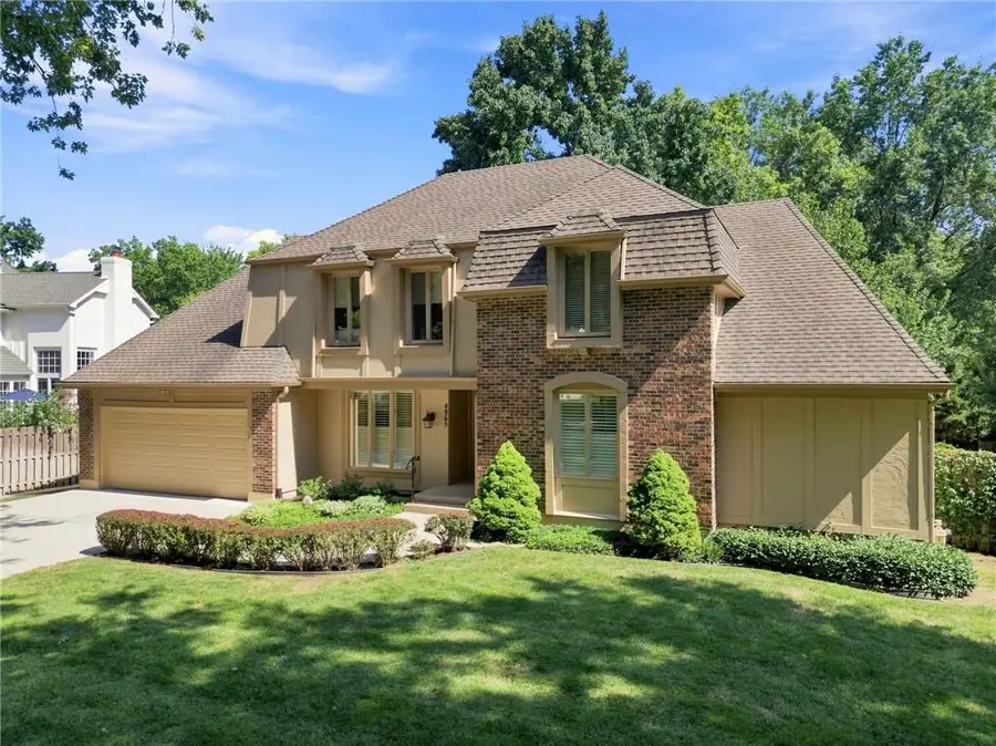 4965 Somerset Drive, Prairie Village, KS 66207 - #3