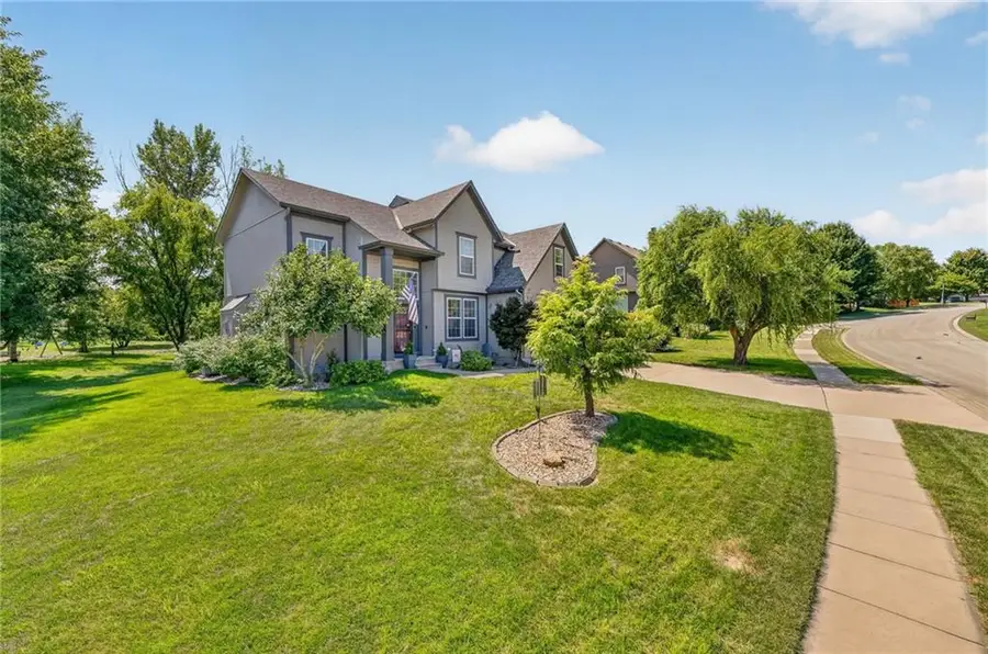 21011 W 54th Street, Shawnee, KS 66218 - #2