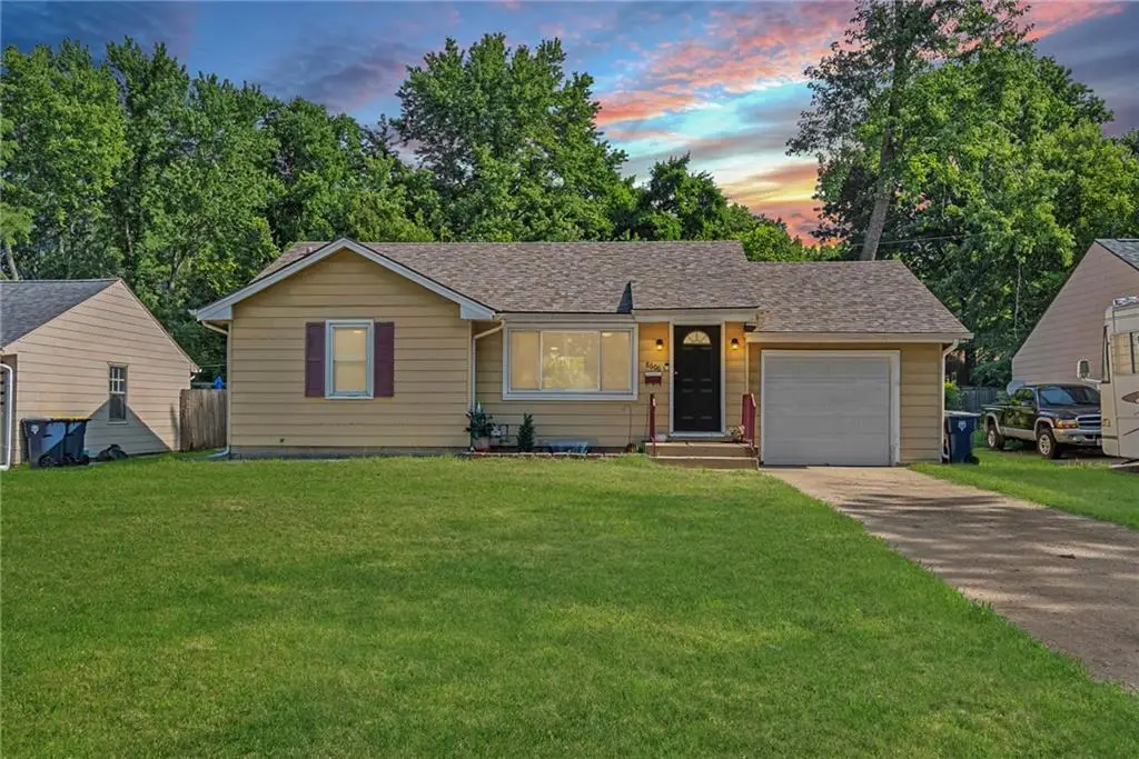 8606 E 79 Th Street, Kansas City, MO 64138 - #1