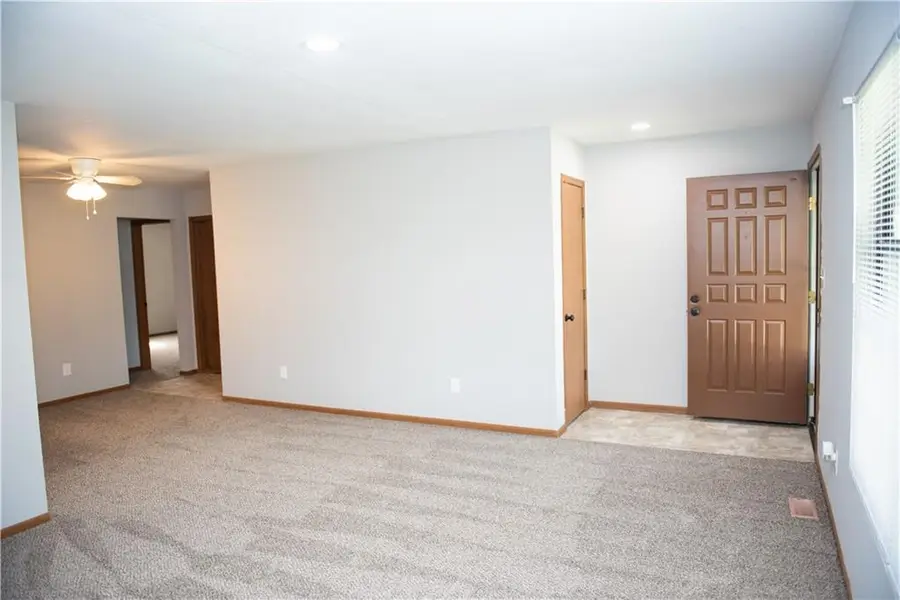 9805 View High Drive, Kansas City, MO 64134 - #2