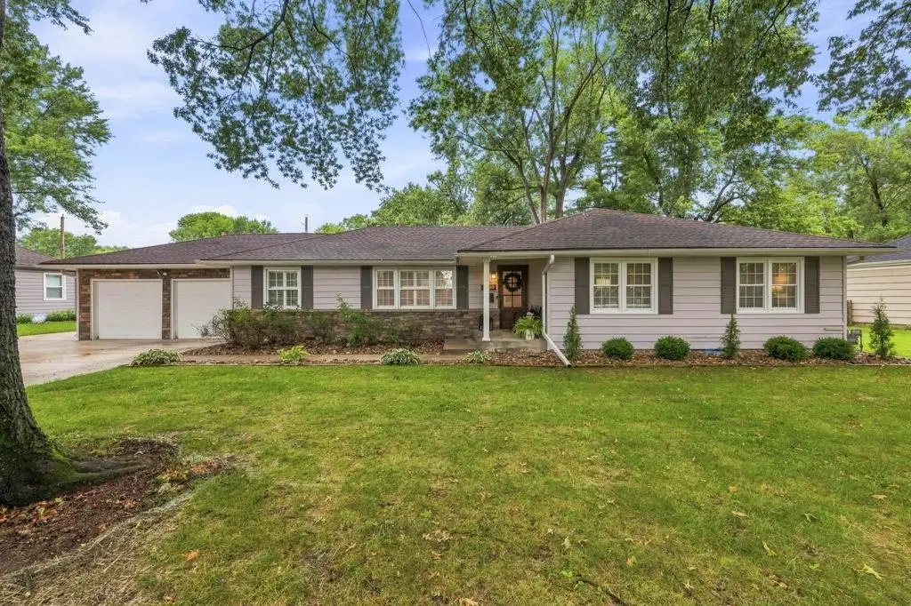 4020 W 96th Street, Overland Park, KS 66207 - #1