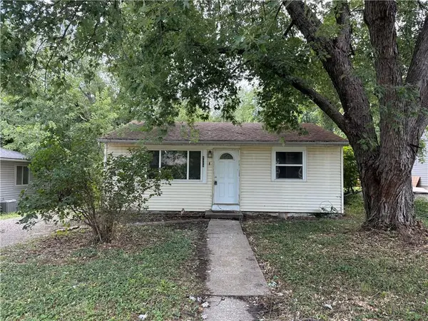 4529 N Forest Avenue, Kansas City, MO 64116