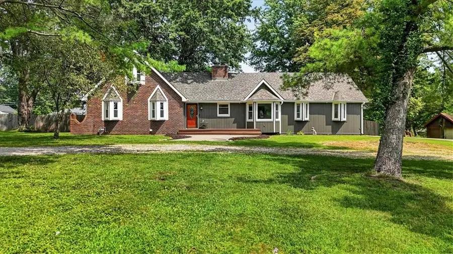 315 S Peculiar Drive, Peculiar, MO 64078 - #2