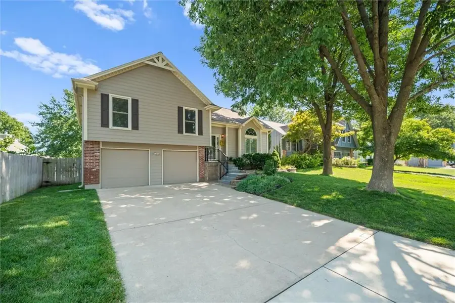 22201 W 64th Terrace, Shawnee, KS 66226 - #3
