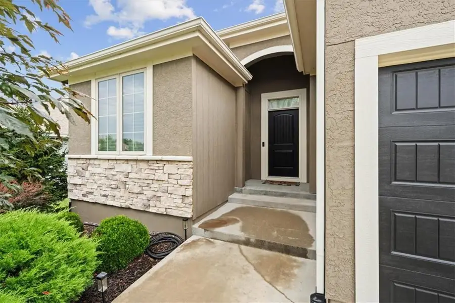 19013 Deer Run Street, Spring Hill, KS 66083 - #3