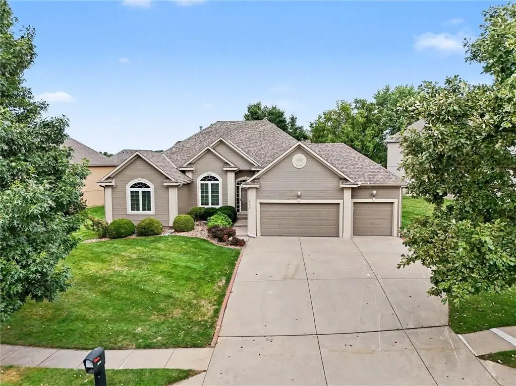3120 NE 90th Terrace, Kansas City, MO 64156 - #1