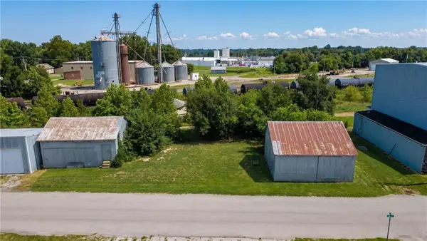 1502 Lulu Street, Trenton, MO 64683