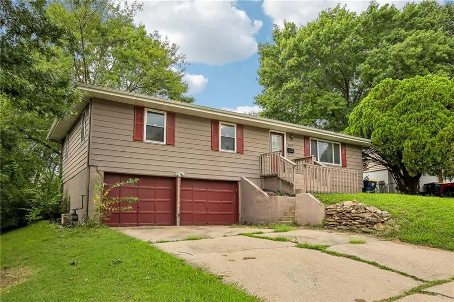 5104 N Smalley Avenue, Kansas City, MO 64119 - #2