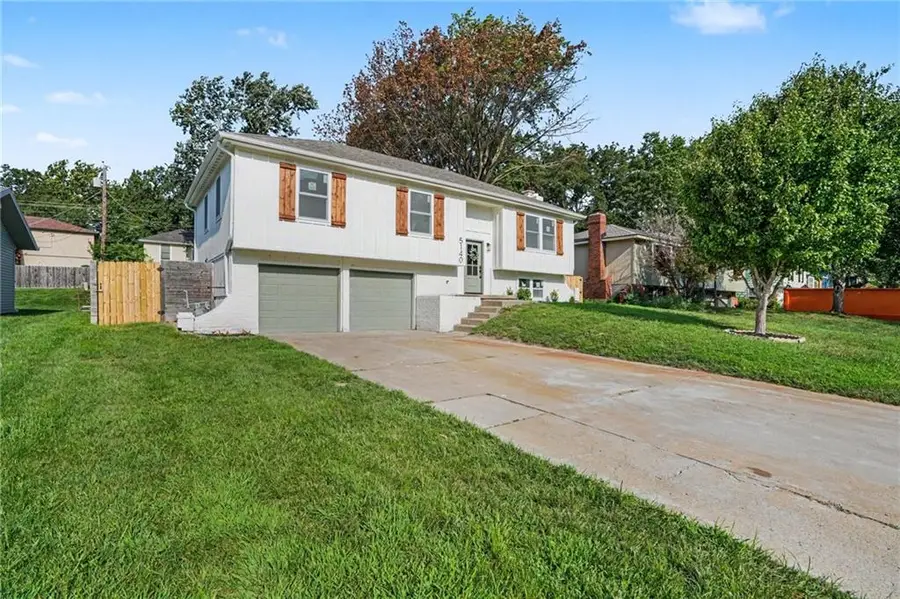 5140 Garnett Street, Shawnee, KS 66203 - #2