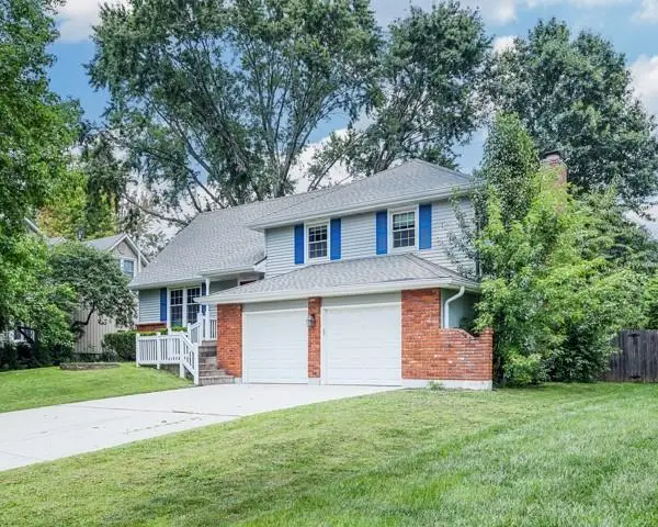 905 SW Savannah Drive, Lees Summit, MO 64081 - #2