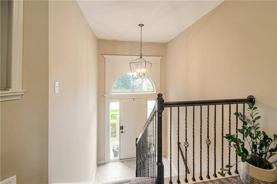 9705 N Windsor Avenue, Kansas City, MO 64157 - #3