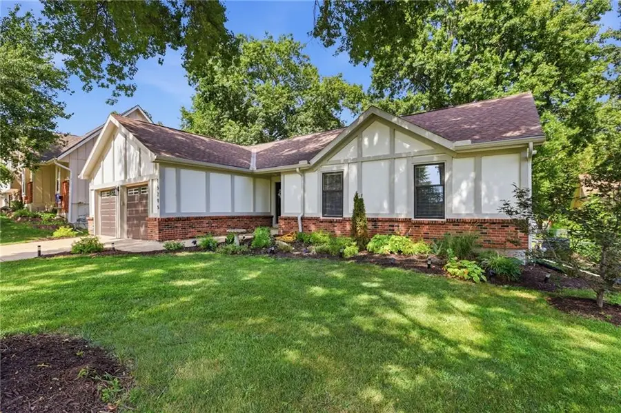15295 Newton Drive, Overland Park, KS 66223 - #2