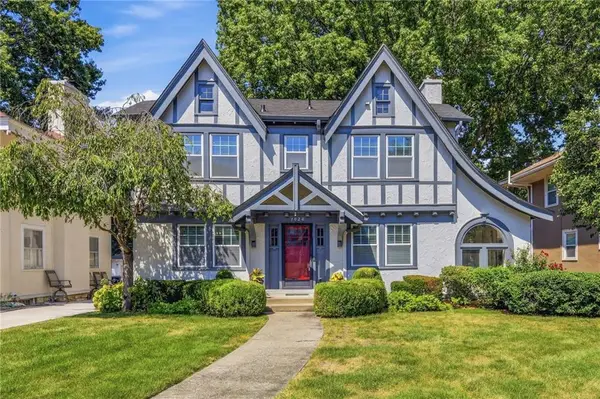 1020 W 71st Terrace, Kansas City, MO 64114