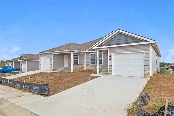 3912-3914 93rd Street, Kansas City, MO 64154