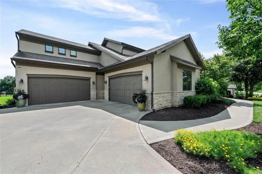 10755 NW 81st Street, Kansas City, MO 64152 - #3