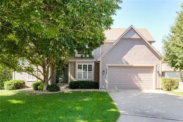 16509 W 80th Terrace, Lenexa, KS 66219