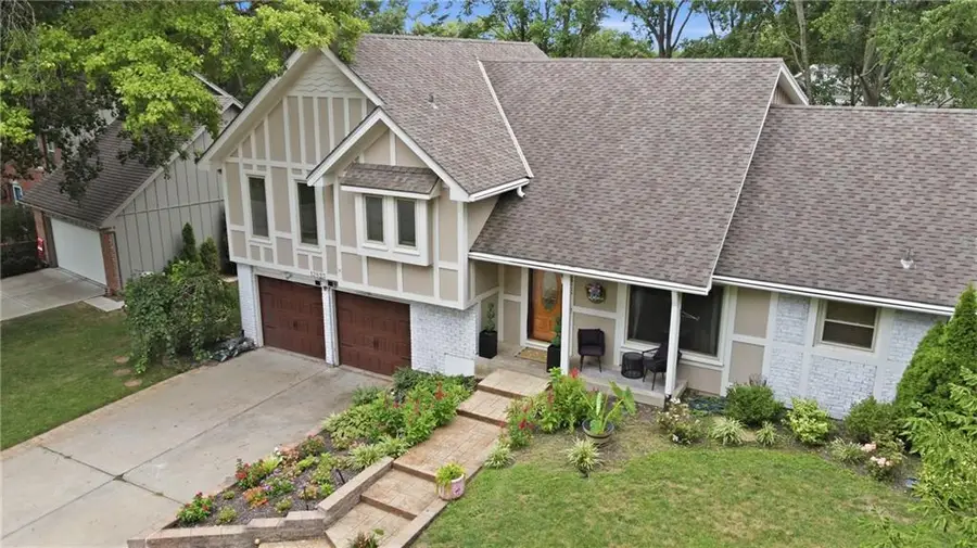 12823 W 82nd Street, Lenexa, KS 66215 - #3