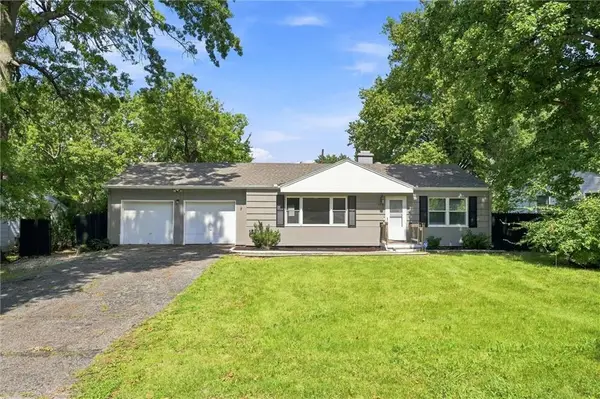 8810 E 71st Terrace, Raytown, MO 64133