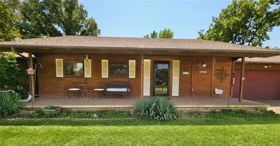 4214 Belmont Circle, Saint Joseph, MO 64506 - #3