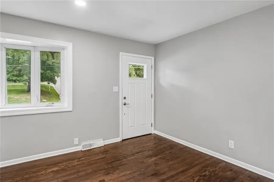 3741 N Brighton Avenue, Kansas City, MO 64117 - #3