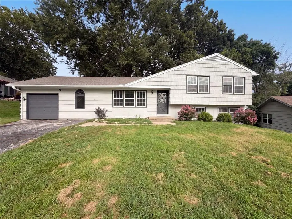 12904 E 54th Street, Kansas City, MO 64133 - #1