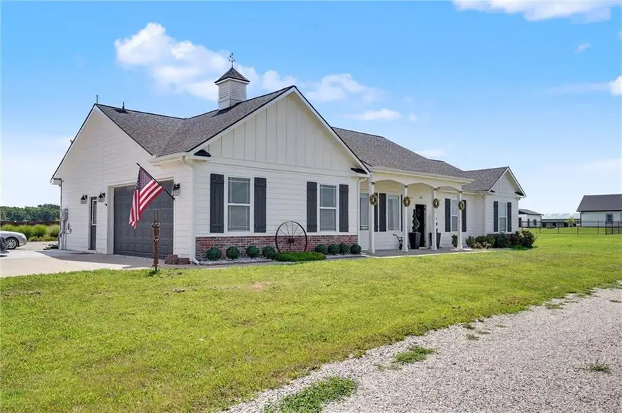 676 E 1375 Road, Lawrence, KS 66046 - #3