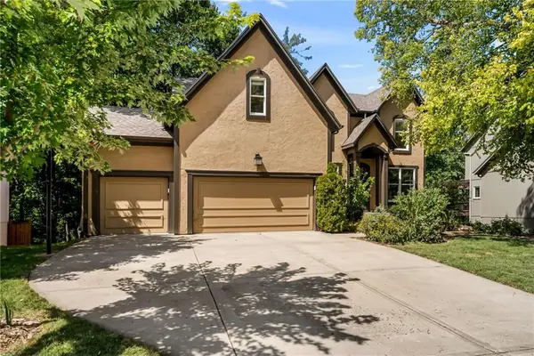 4606 Aminda Street, Shawnee, KS 66226