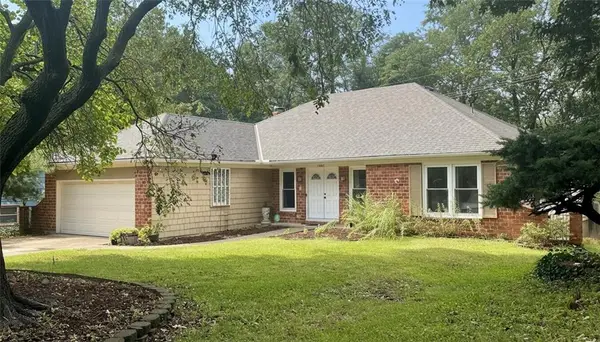 10405 Baltimore Avenue, Kansas City, MO 64114
