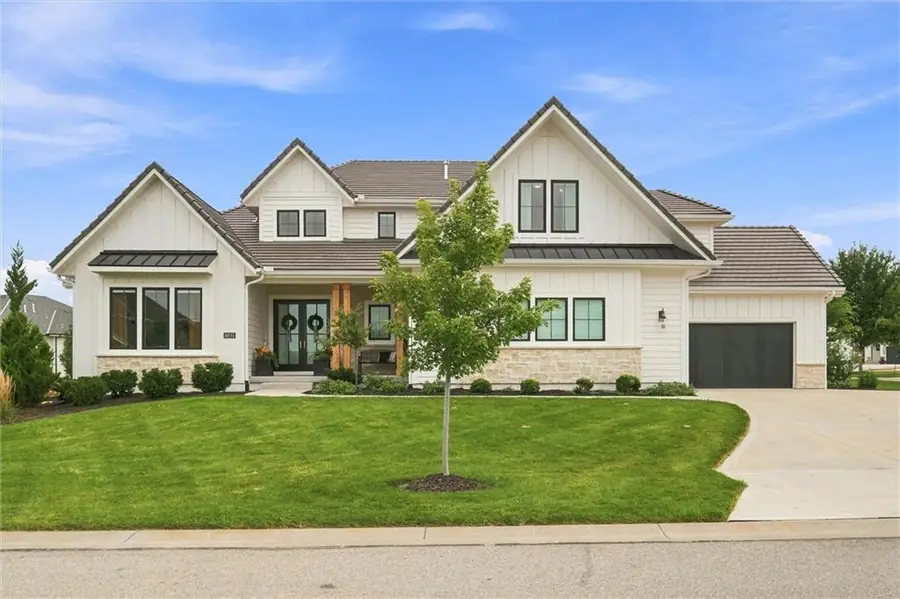 10711 West 173rd Terrace, Overland Park, KS 66221 - #2
