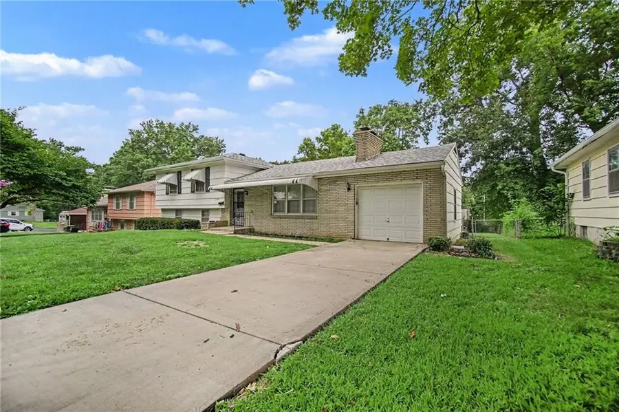 11214 E 53rd Terrace, Raytown, MO 64133 - #2