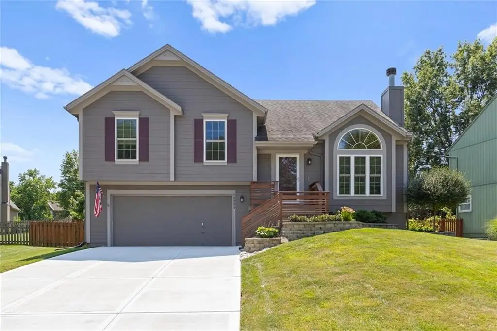 19999 W 219th Terrace, Spring Hill, KS 66083 - #1