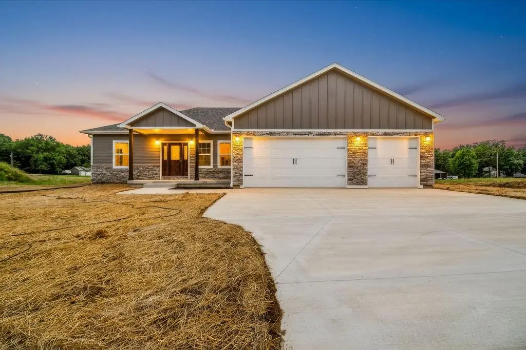 48 SW 160th Road, Warrensburg, MO 64093 - #1