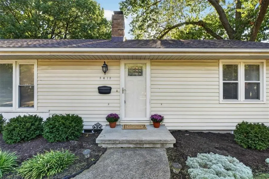 8413 Russell Street, Overland Park, KS 66212 - #3