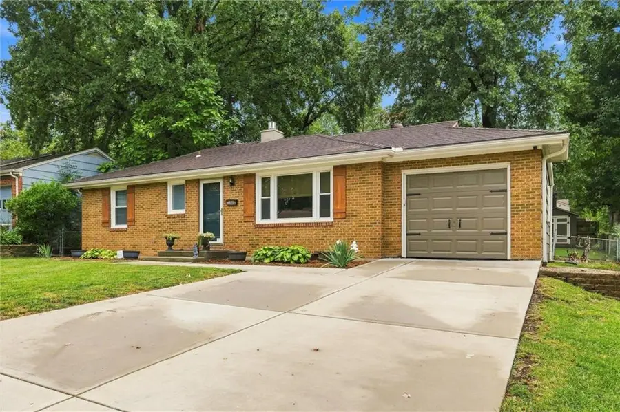 4823 W 62nd Street, Mission, KS 66205 - #2