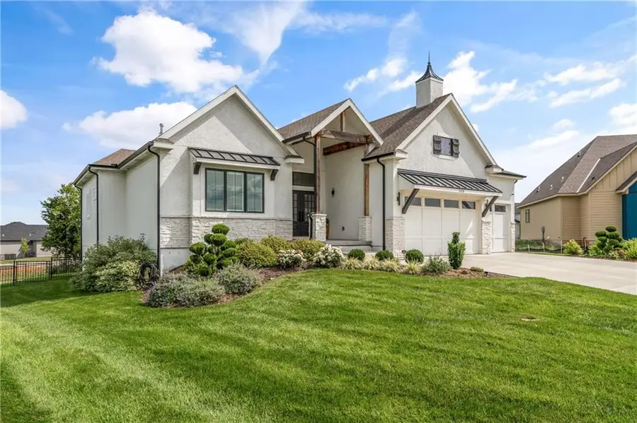 2428 W 177th Street, Overland Park, KS 66085 - #2
