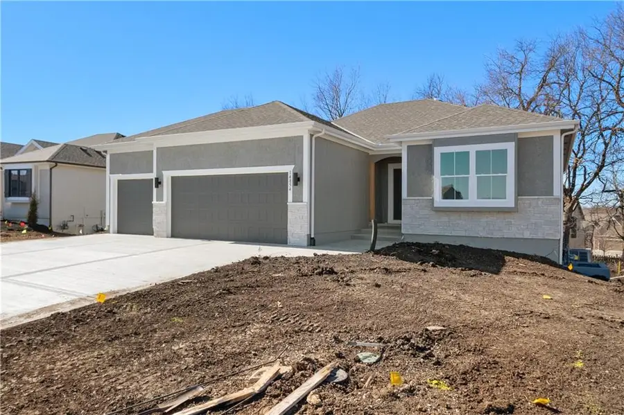 25986 W 140th Street, Olathe, KS 66061 - #2