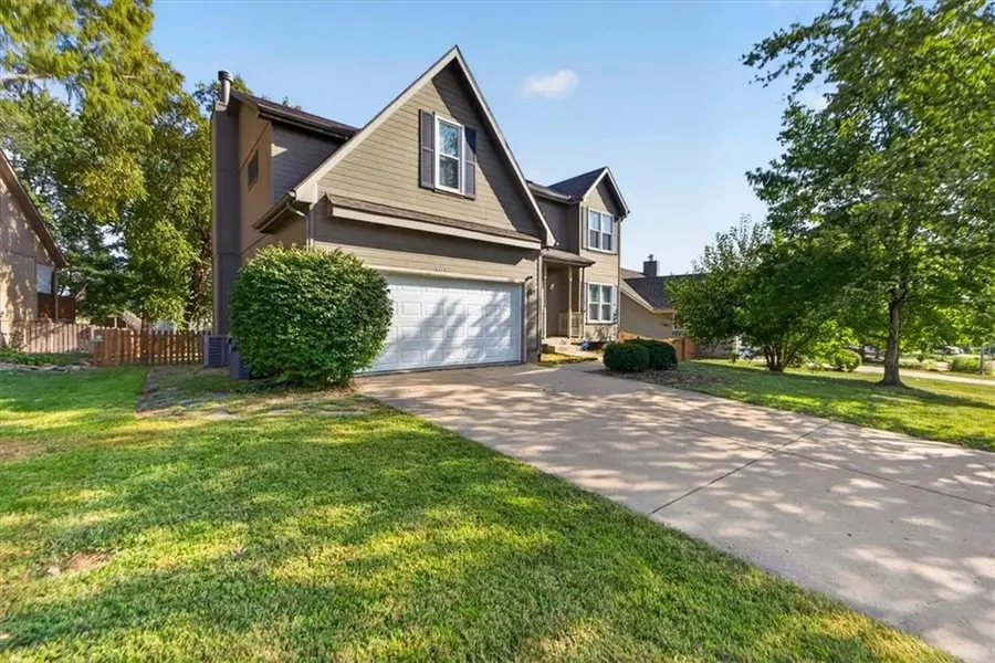 21160 W 126th Terrace, Olathe, KS 66061 - #2