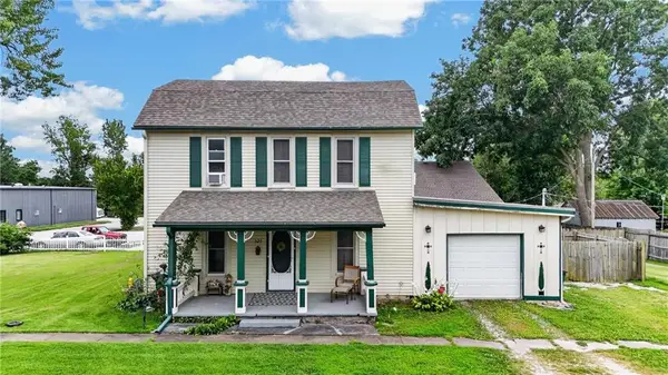 325 W Broadway Street, Peculiar, MO 64078