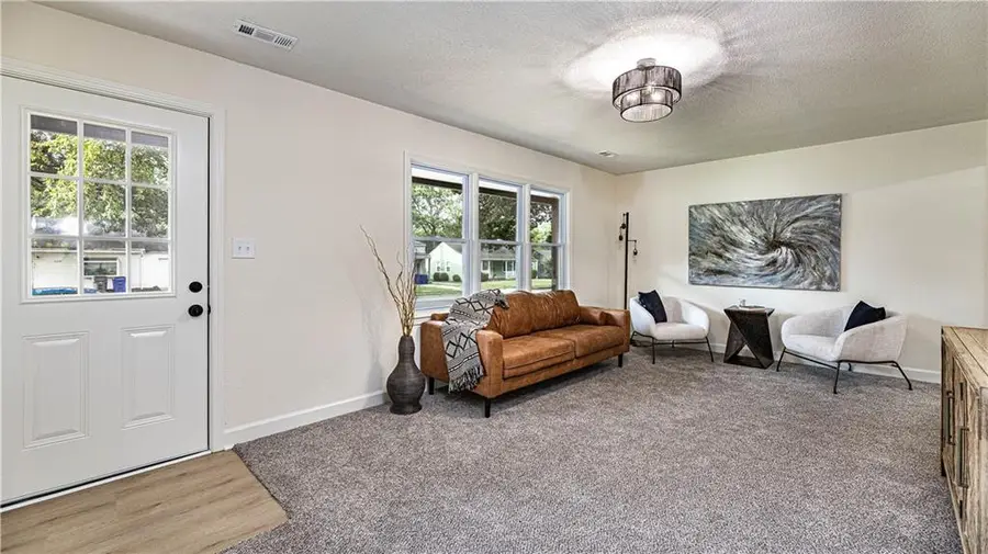 1124 E Cedar Street, Olathe, KS 66061 - #3
