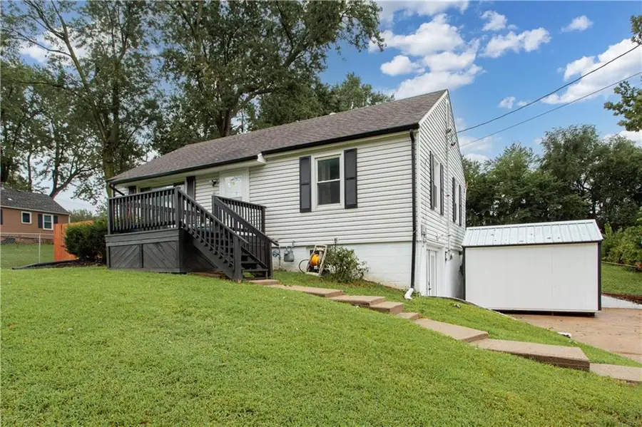 7711 Longwood Avenue, Kansas City, KS 66109 - #3